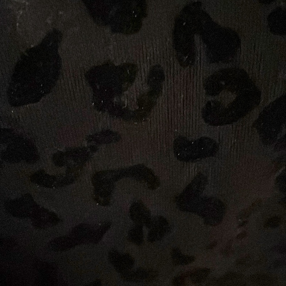 Snow Leopard Sweatshirt š¤š - Picture 6 of 12